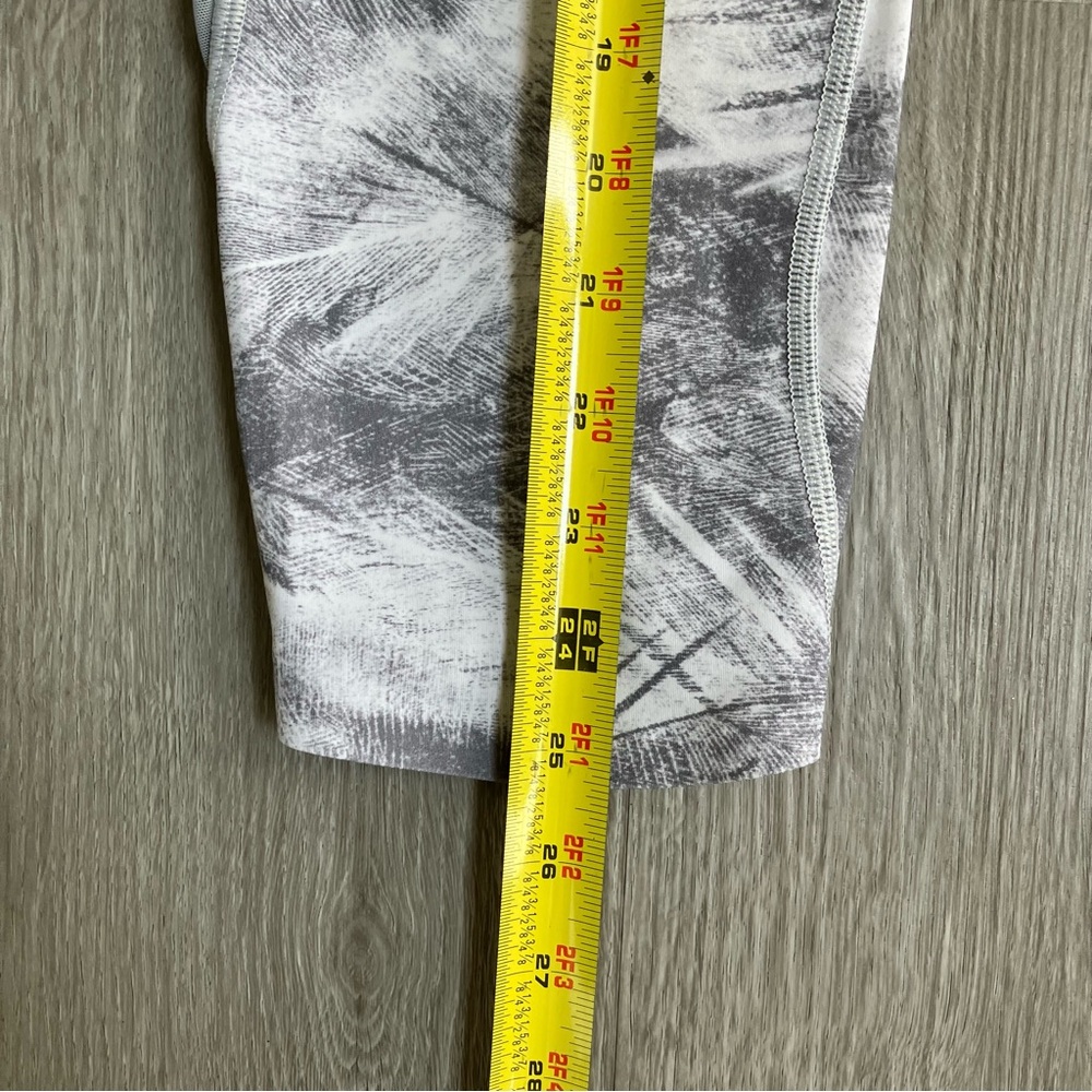 Lululemon Pace Perfect Crop Leggings Women's Size 6 Gray Activewear Pockets - Picture 13 of 15